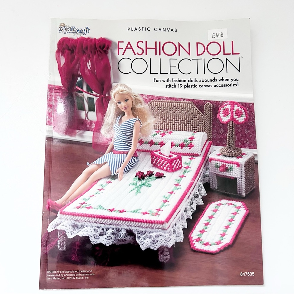 Vintage Plastic Canvas Fashion Doll Collection Pattern Book 2007 64 pages